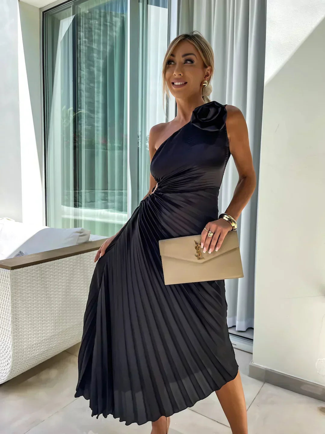 Eya™ | Elegantes Maxi-Kleid mit floralen Muster und einem Schulterträger