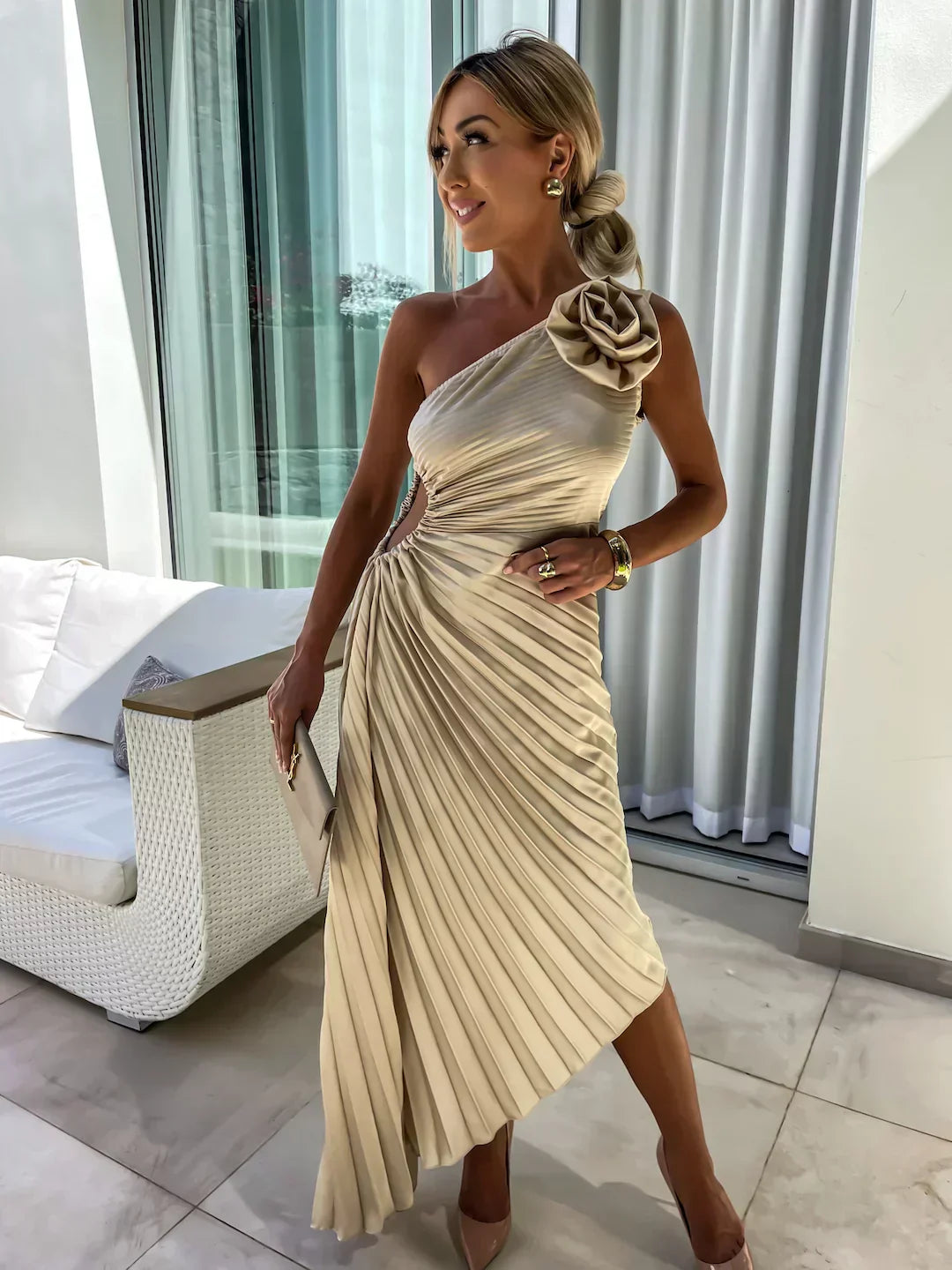 Eya™ | Elegantes Maxi-Kleid mit floralen Muster und einem Schulterträger