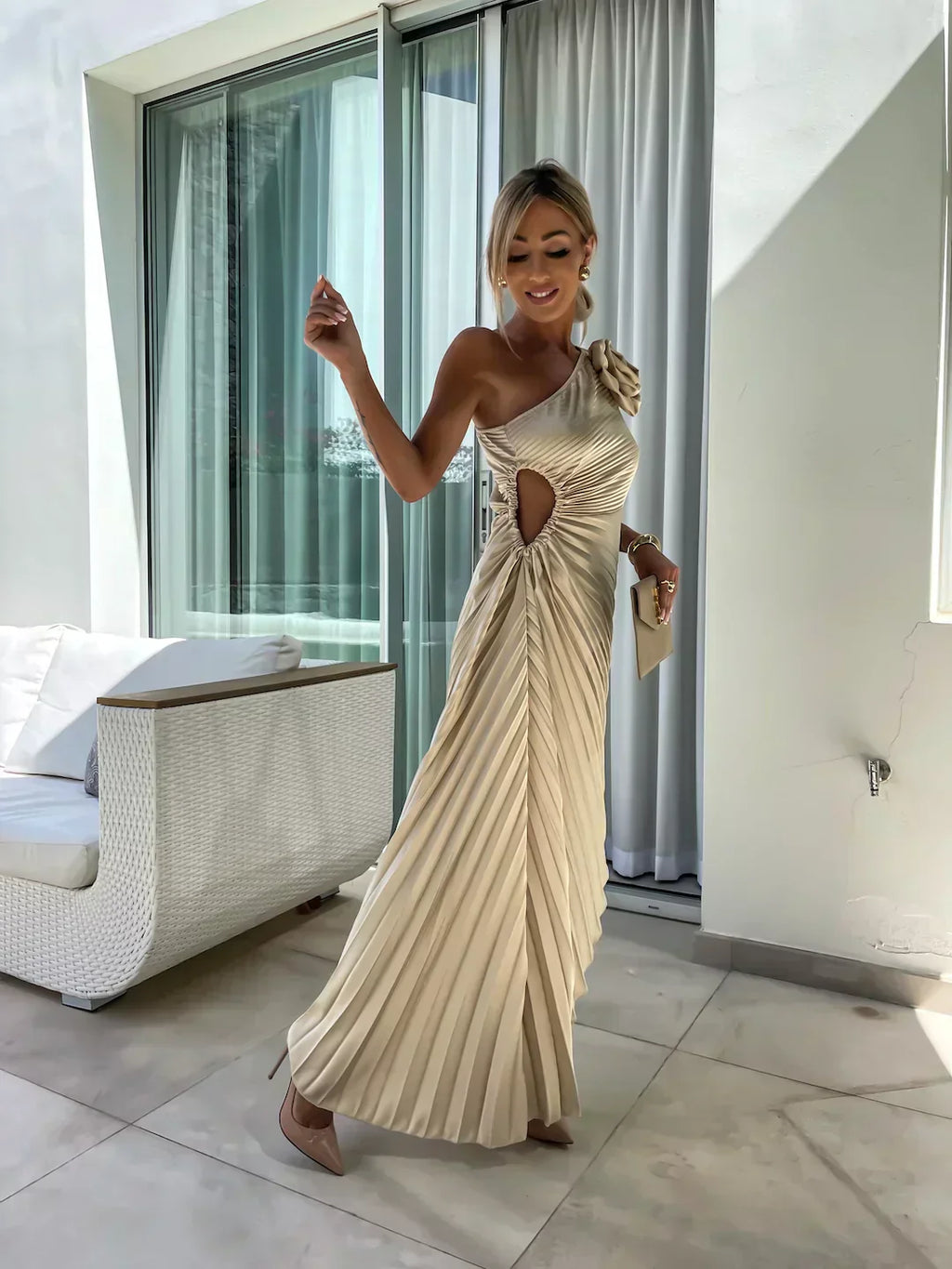 Eya™ | Elegantes Maxi-Kleid mit floralen Muster und einem Schulterträger
